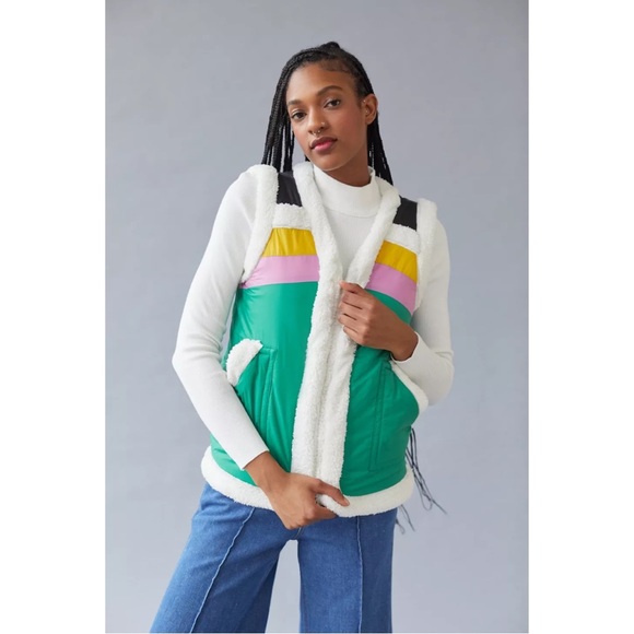Urban Outfitters BDG Nylon Sherpa Vest XXS NWT - Picture 2 of 6
